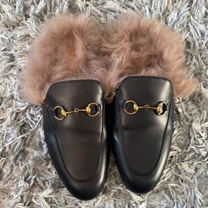 Gucci Black Leather Mules with Fur Trim Princetown